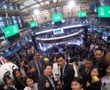 NYSEに立つLINEチーム