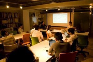 大変化の時代に半歩先の未来を読む　TechWave塾、大阪、福岡、丹波の３都市で同時開催【湯川】