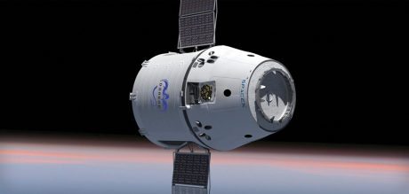 46年ぶりに人類月へ、米民間企業 SpaceXが宇宙飛行士2人を乗せ月周回を計画 @maskin