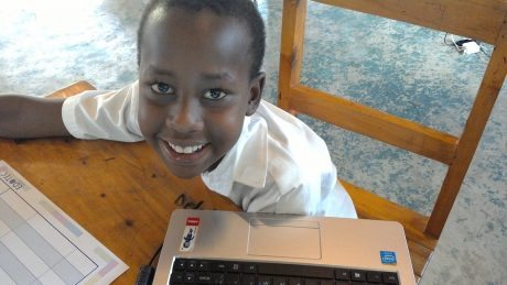 プログラミング教育は世界共通、CA Tech Kidsがルワンダで次世代のリーダーを創る授業